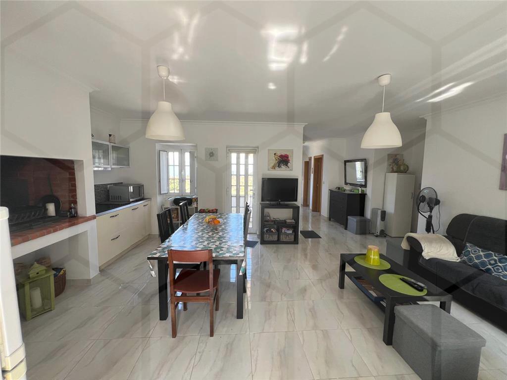 Moradia V3 recuperada, pronta a habitar, com terreno — Melgaço, Paderne - foto 4