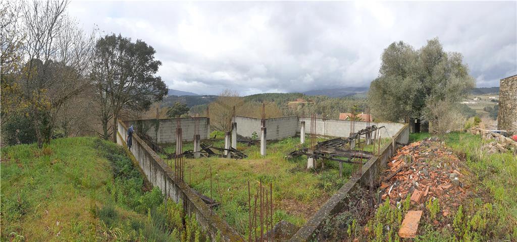 Terreno para construção com 1.140 m² a 5 minutos de Melgaço