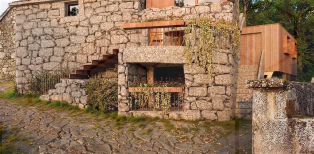Aldeia para Venda - Conjunto de 6 Moradias em Varziela — Melgaço, Castro Laboreiro e Lamas de Mouro - foto 2