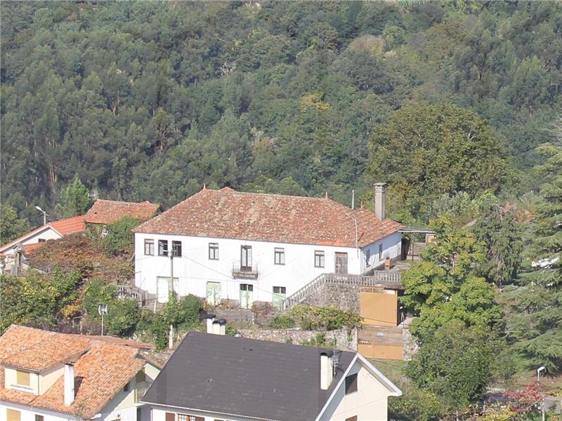 Moradia com dois pisos Mobilado e Terrenos — Melgaço, Cristóval - foto 2