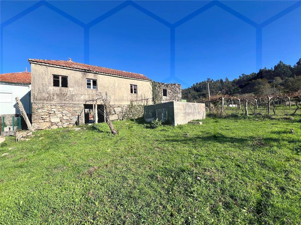 Terreno com moradia para recuperação em Roussas – 3.664 m² — Melgaço, Vila e Roussas - foto 3