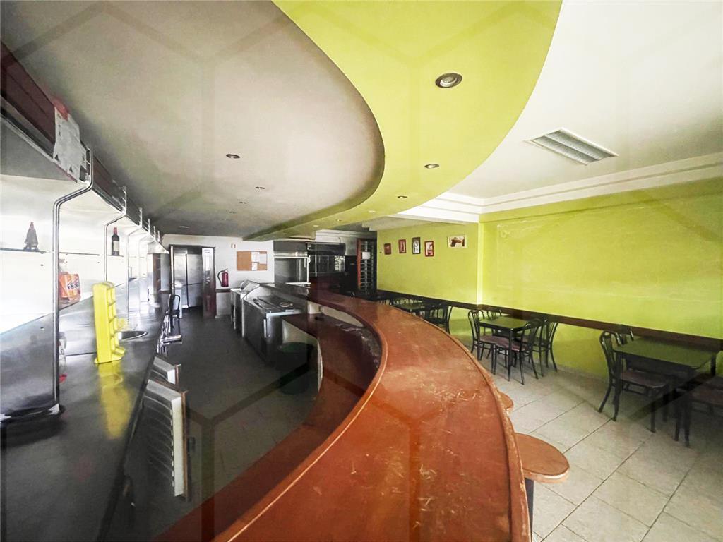 Restaurante/Pizzaria equipada para arrendamento no centro de Melgaço — Melgaço, Vila e Roussas - foto 2